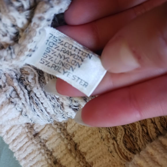 Vintage Geoffrey Beene Sweater - Picture 3 of 4